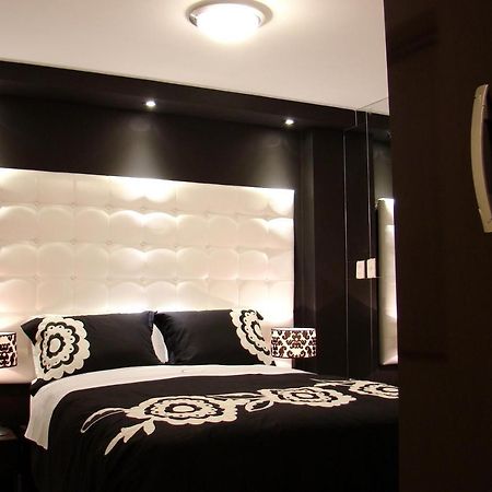 Hostal Media Luna Trujillo Luaran gambar