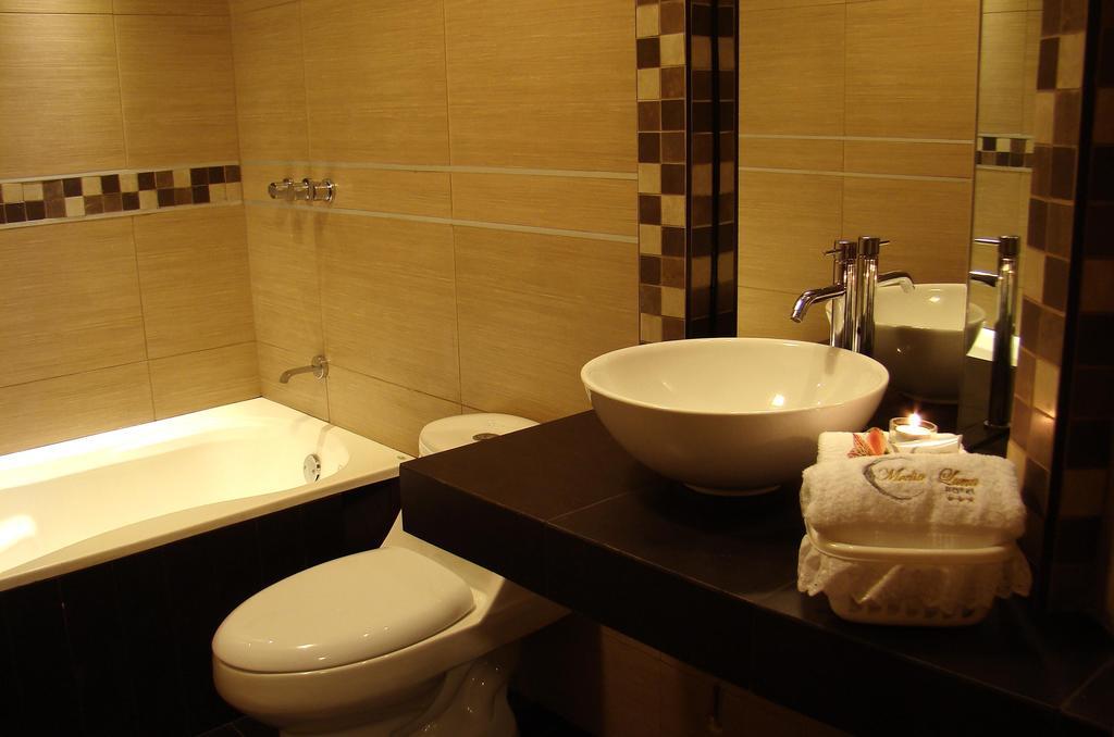Hostal Media Luna Trujillo Bilik gambar