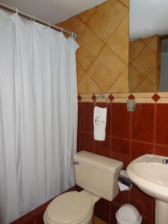 Hostal Media Luna Trujillo Bilik gambar